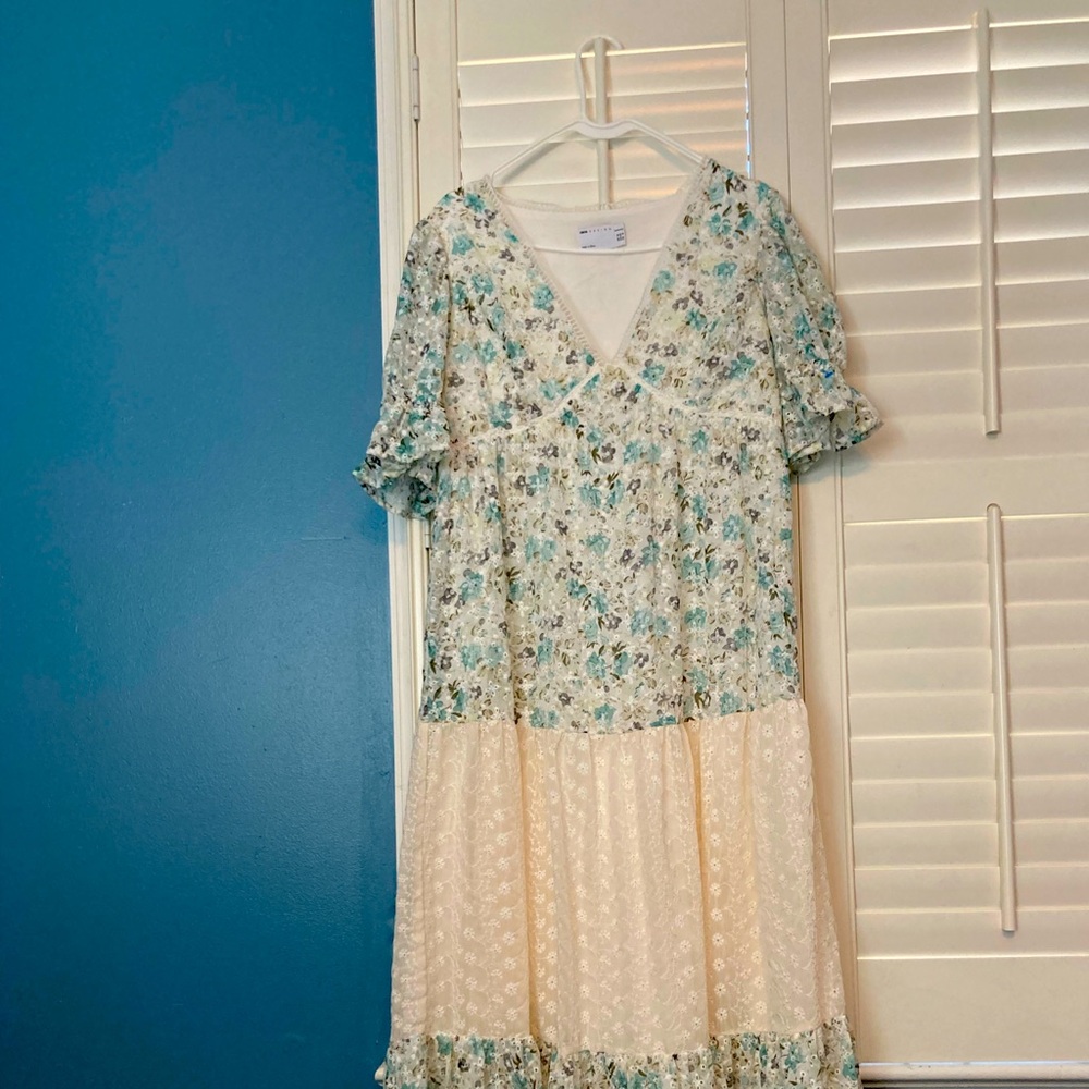 ASOS Floral Maxi Dress size 8 -maternity/casual/weeding